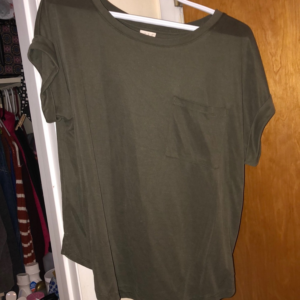 Short sleeve top